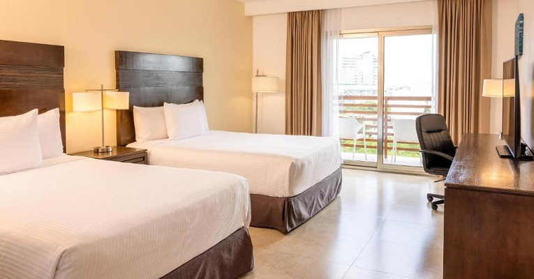 HOTEL WYNDHAM GARDEN CANCUN